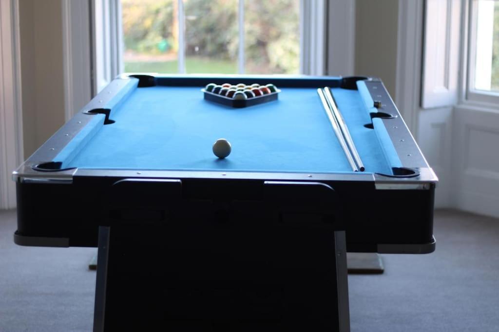 Perfect For Large Family & Friends, Free Parking, Games Βίλα Ρίντινγκ Εξωτερικό φωτογραφία