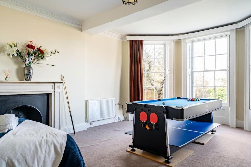 Perfect For Large Family & Friends, Free Parking, Games Βίλα Ρίντινγκ Εξωτερικό φωτογραφία