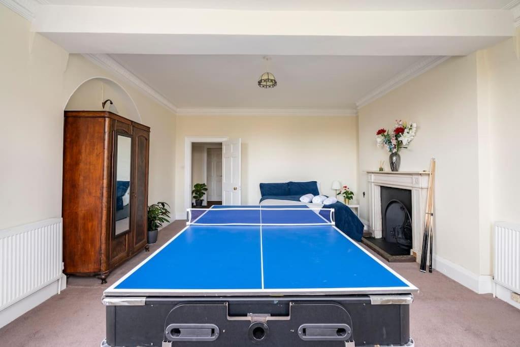 Perfect For Large Family & Friends, Free Parking, Games Βίλα Ρίντινγκ Εξωτερικό φωτογραφία